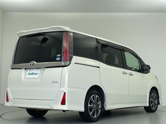 Toyota NOAH 2019 7015017-6