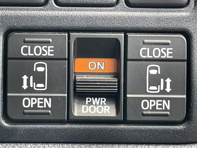 Toyota NOAH 2021 7015042-19