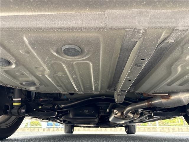 Toyota NOAH 2022 7015073-13