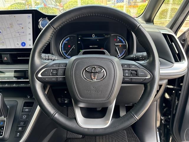 Toyota NOAH 2022 7015073-3