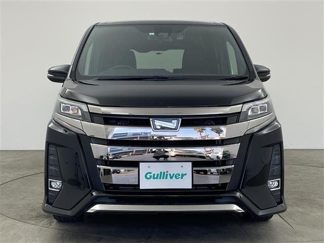 Toyota NOAH 2017 7015074-17