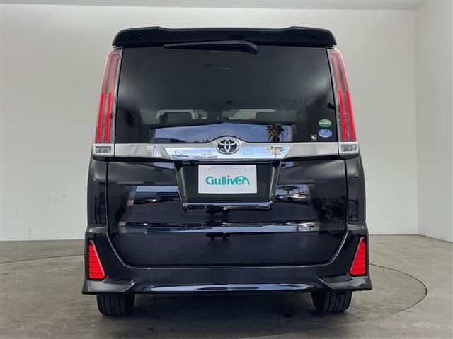 Toyota NOAH 2017 7015074-18