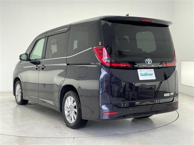 Toyota NOAH 2022 7015100-14