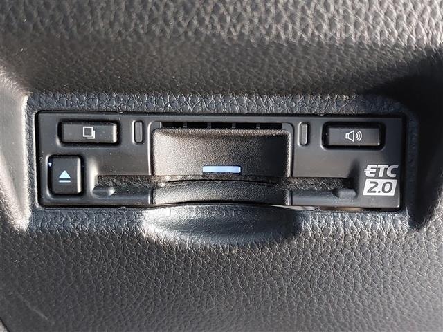 Toyota NOAH 2024 7015121-12