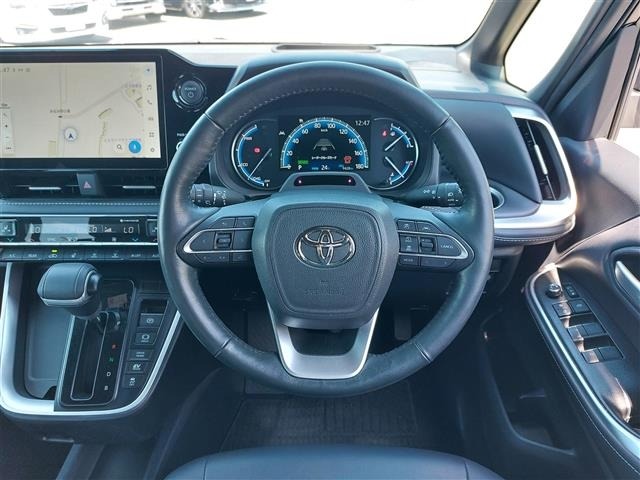 Toyota NOAH 2024 7015121-13