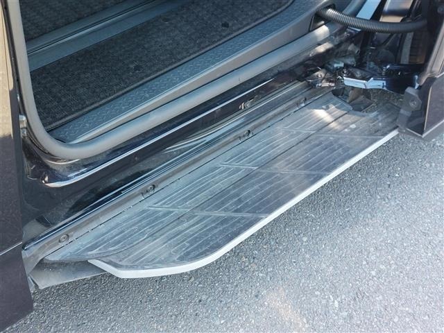 Toyota NOAH 2024 7015121-23