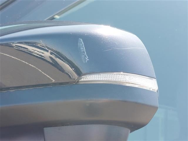 Toyota NOAH 2024 7015121-7