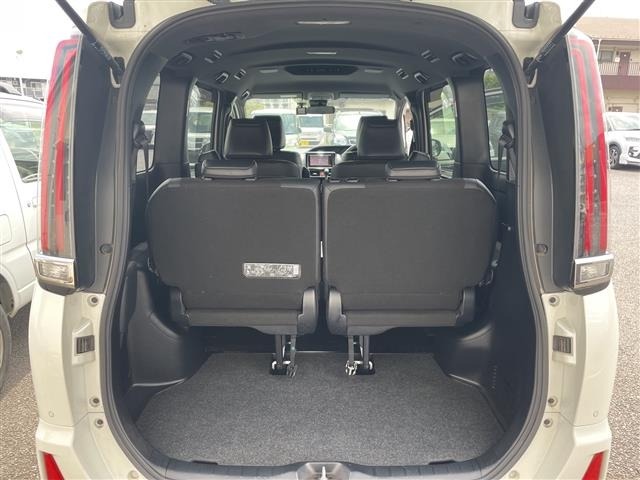 Toyota NOAH 2019 7015147-12