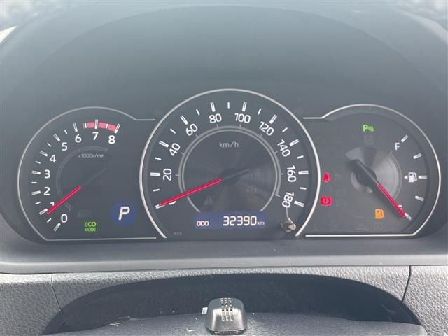 Toyota NOAH 2019 7015147-6