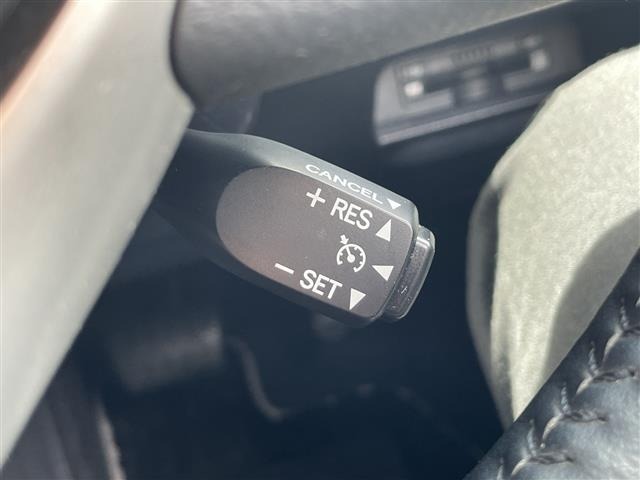 Toyota NOAH 2019 7015147-7