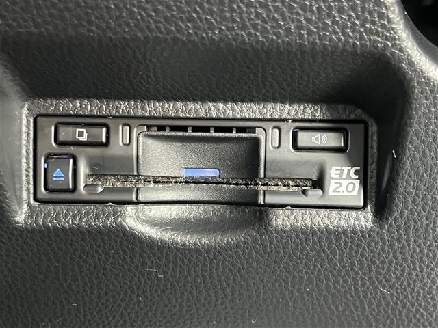 Toyota NOAH 2022 7015173-19