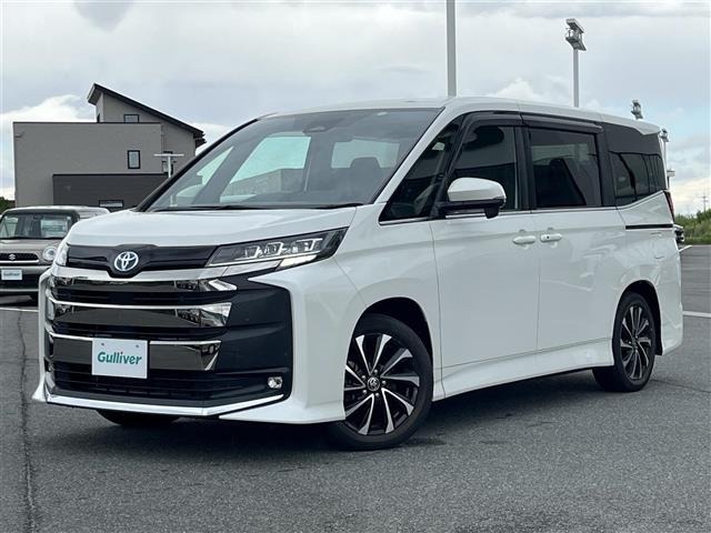 Toyota NOAH 2022 7015173-2