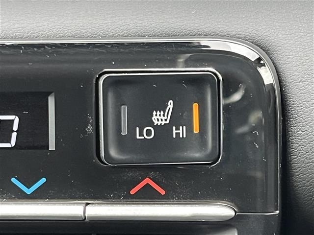 Toyota NOAH 2022 7015173-21