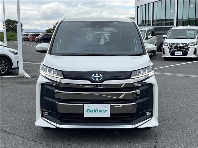 Toyota NOAH 2022 7015173-22