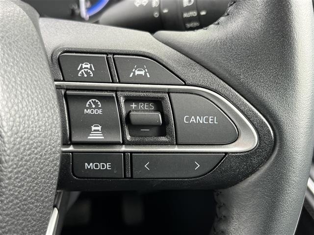 Toyota NOAH 2022 7015173-7
