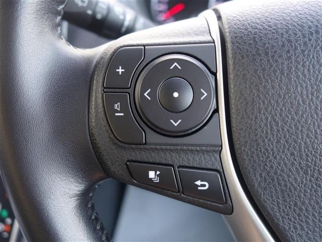 Toyota NOAH 2015 7015191-19