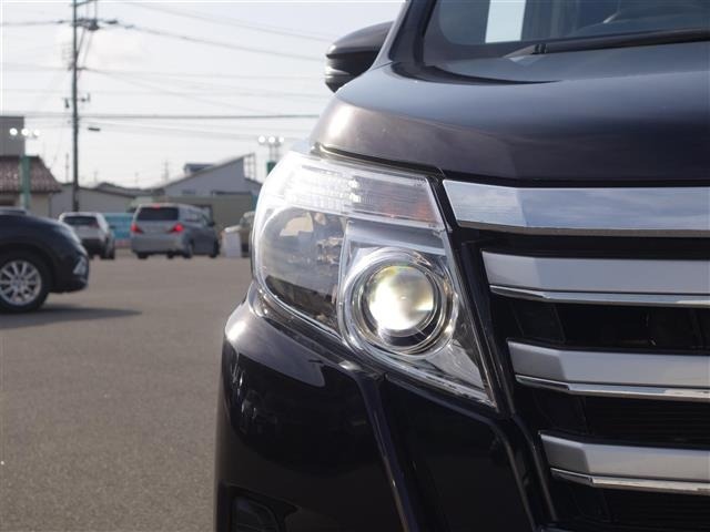 Toyota NOAH 2015 7015191-6