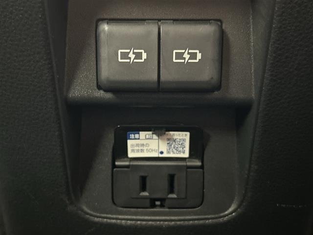 Toyota NOAH 2022 7015205-11