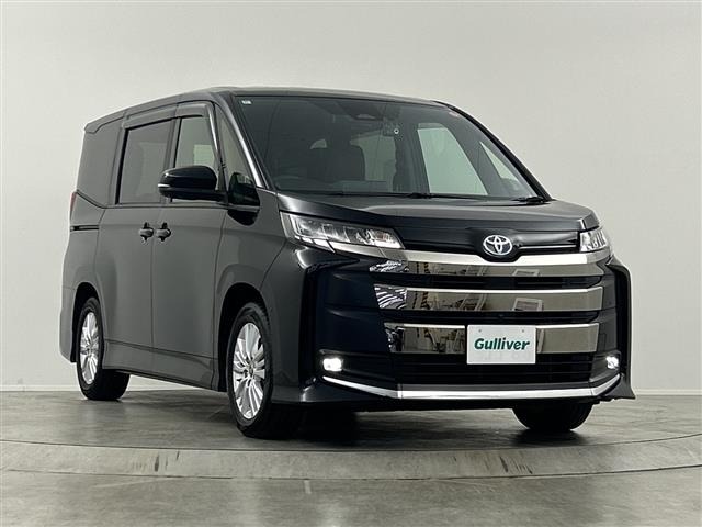 Toyota NOAH 2022 7015205-4