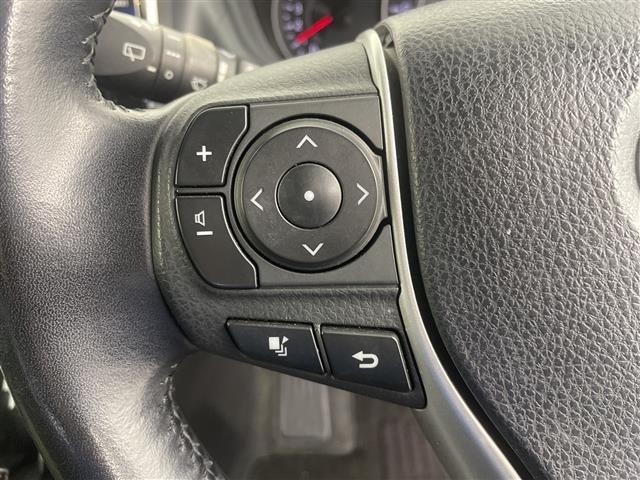 Toyota NOAH 2017 7015206-8
