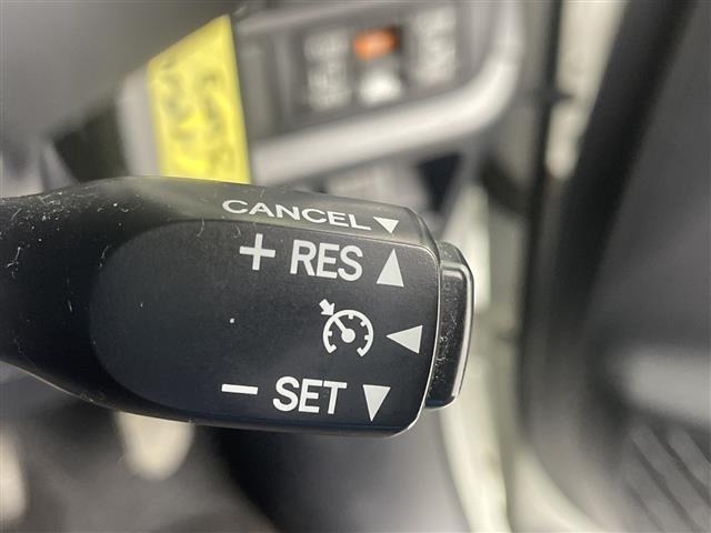 Toyota NOAH 2017 7015206-9