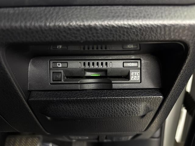 Toyota NOAH 2019 7015231-21