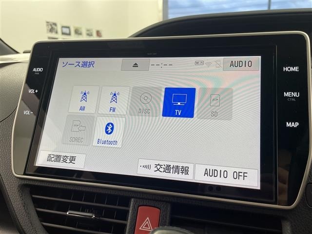 Toyota NOAH 2018 7015246-16