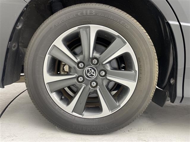 Toyota NOAH 2018 7015246-20