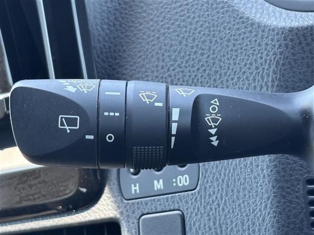 Toyota NOAH 2019 7015267-21