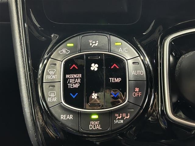 Toyota NOAH 2019 7015268-1
