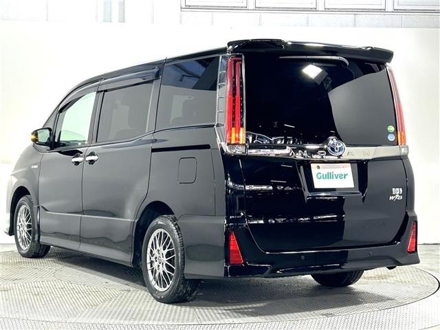 Toyota NOAH 2019 7015268-10