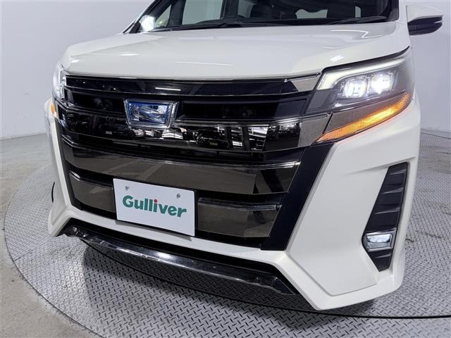 Toyota NOAH 2018 7015307-22