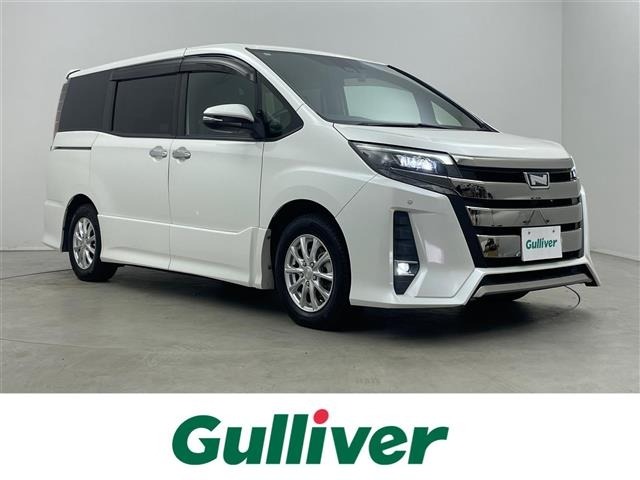 Toyota NOAH 2018 7015332-0