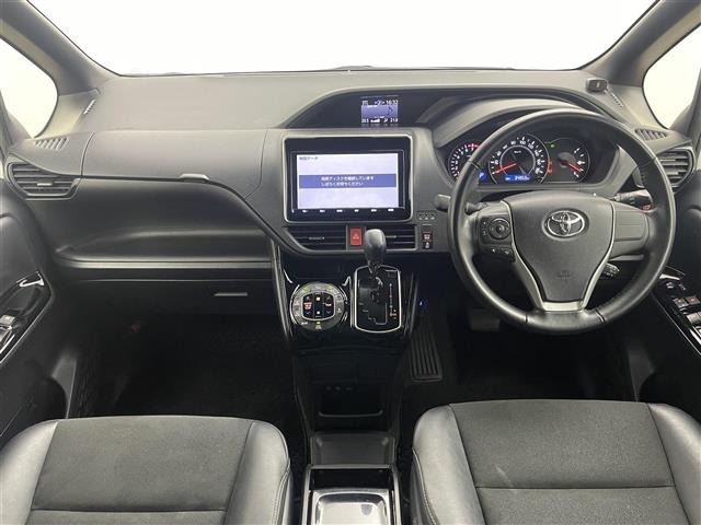Toyota NOAH 2018 7015332-15