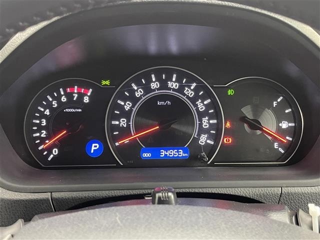 Toyota NOAH 2018 7015332-19