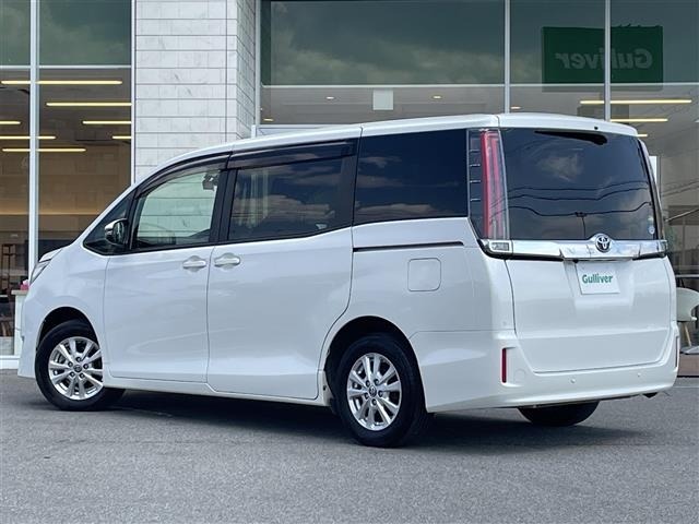 Toyota NOAH 2020 7015369-13
