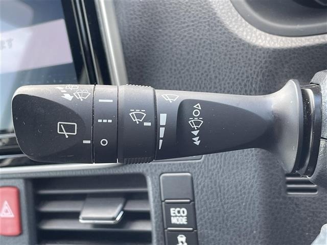 Toyota NOAH 2020 7015369-5