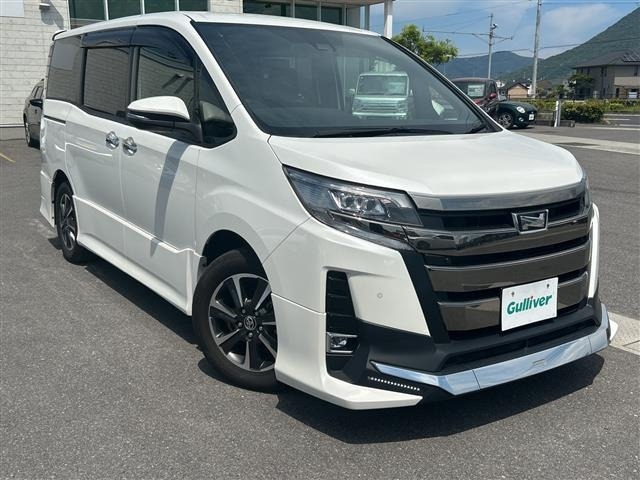 Toyota NOAH 2019 7015384-0