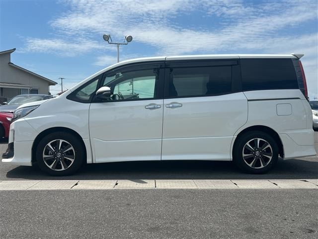 Toyota NOAH 2019 7015384-18