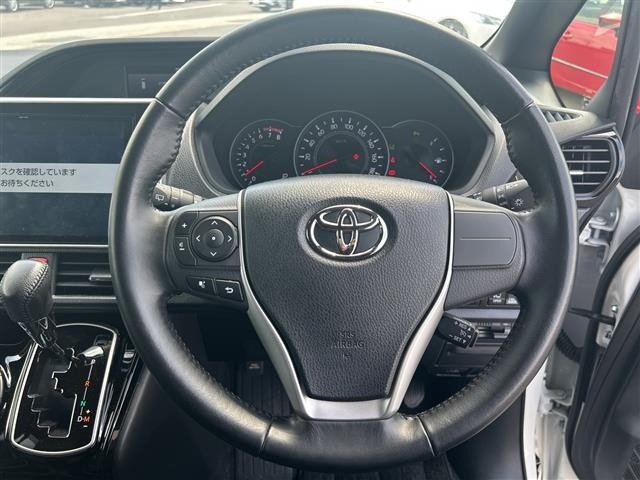Toyota NOAH 2019 7015384-20