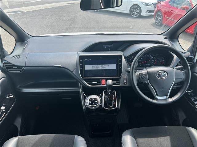 Toyota NOAH 2019 7015384-7