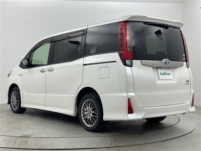 Toyota NOAH 2017 7015417-13