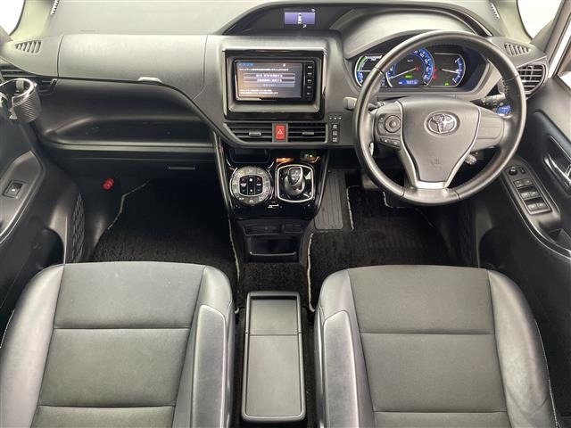 Toyota NOAH 2017 7015417-14