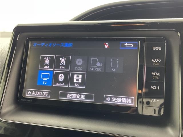 Toyota NOAH 2017 7015417-16