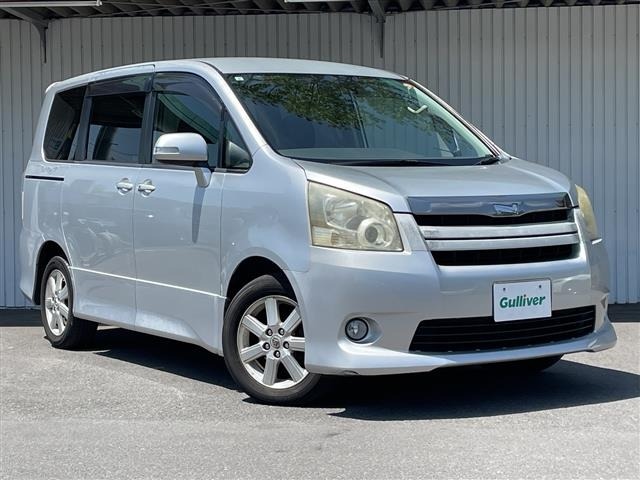 Toyota NOAH 2007 7015475-0