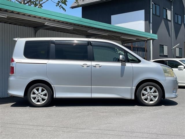 Toyota NOAH 2007 7015475-2