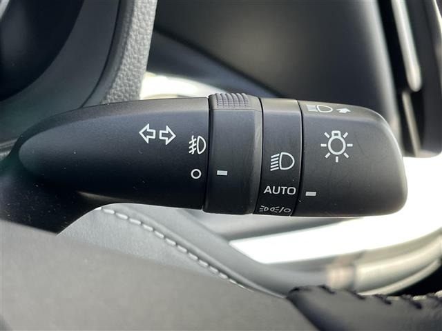 Toyota NOAH 2022 7015498-7