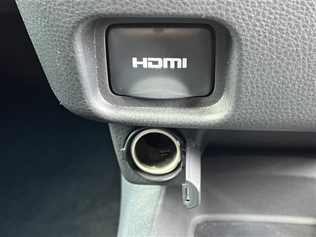 Toyota NOAH 2022 7015498-8