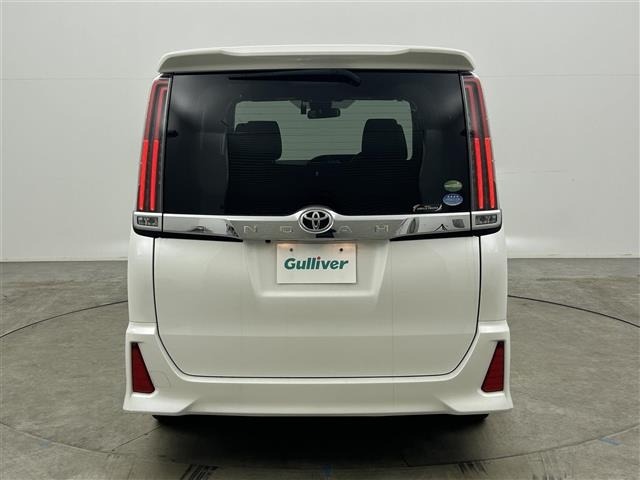 Toyota NOAH 2017 7015540-20