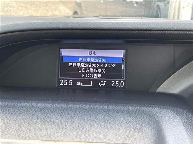 Toyota NOAH 2018 7015568-12
